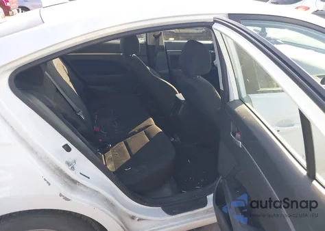 2020 Hyundai Elantra Value Edition z USA, uszkodzony, nr VIN 5NPD84LFXLH572380